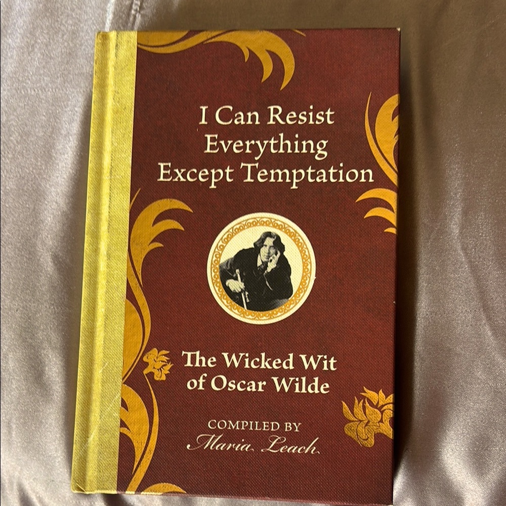 Oscar Wilde Quote Book compiled by Maria Leach